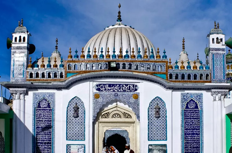 Shah Abdul Latif Bhattai`s Shrine- A place where love and peace reside