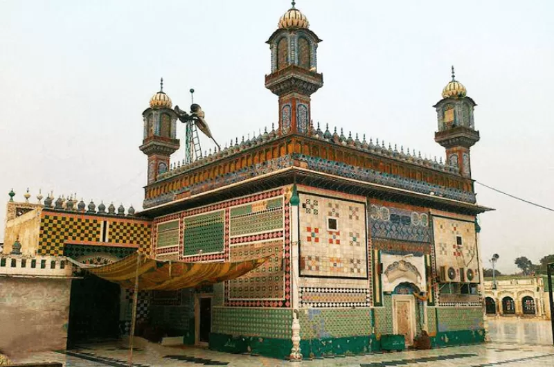 Sultan Bahoo Shrine-A Beacon of Light