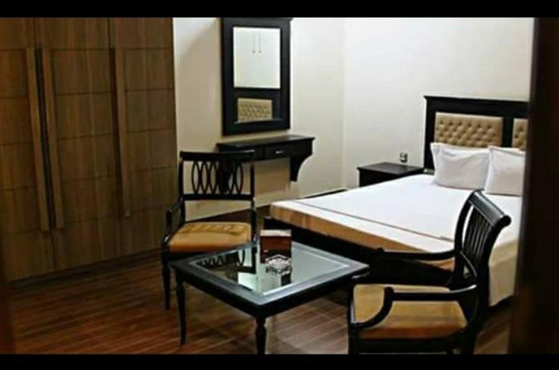 silk-hotel-faisalabad-Deluxe Double Room