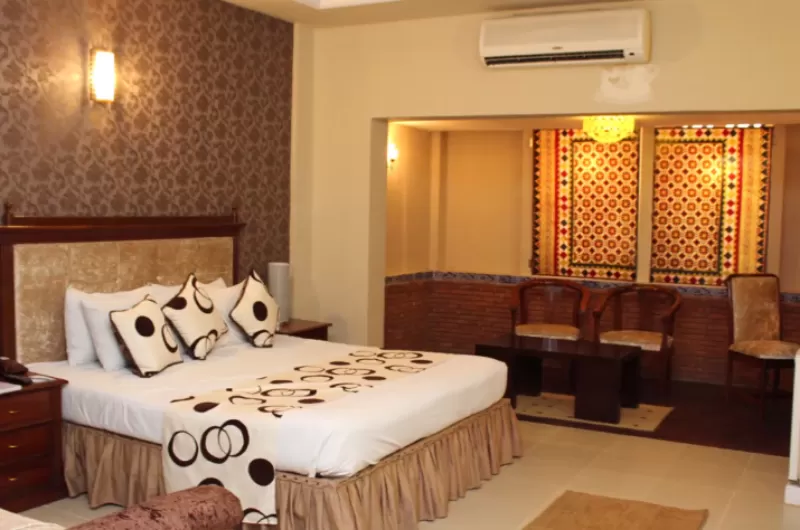 Sheza Inn Multan