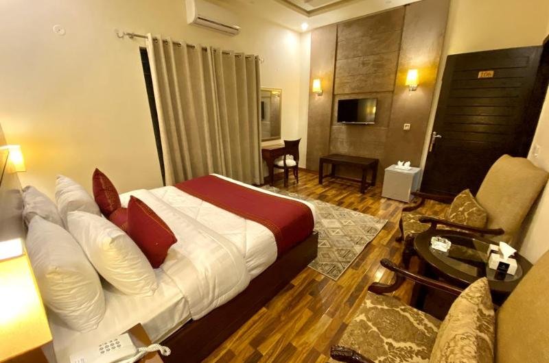 Shelton s Rezidor Hotel Lahore