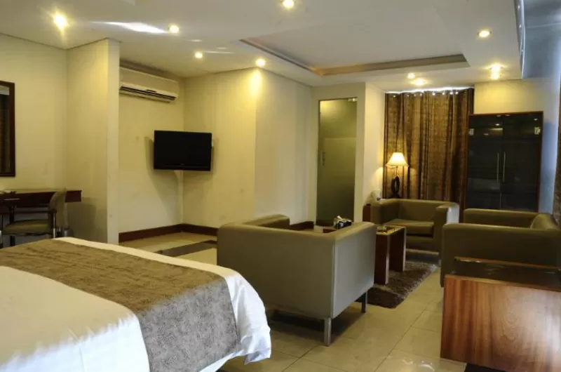 hotel-one-down-town-lahore Executive Room (Single)