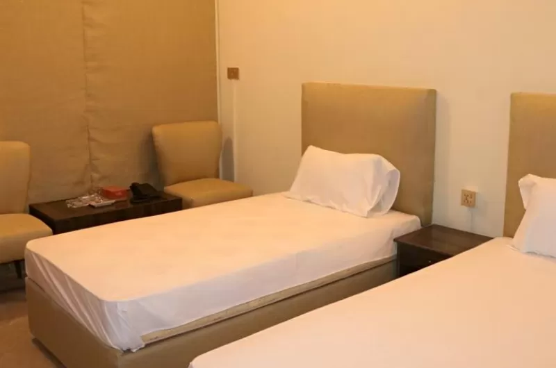 hotel-four-season-inn-lahore Deluxe Double Room