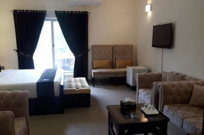 MaryLeena Hotel Gulberg