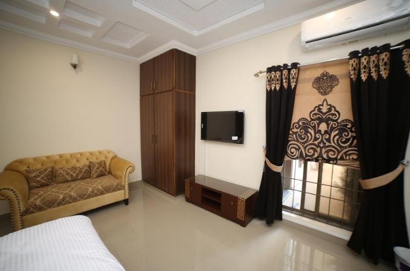 Premier Inn Grand Gulberg