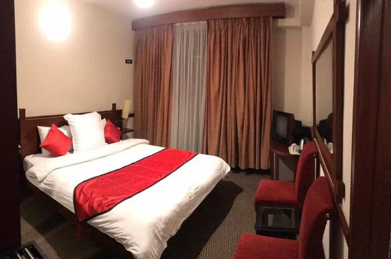 Shangrila Hotel changla gali