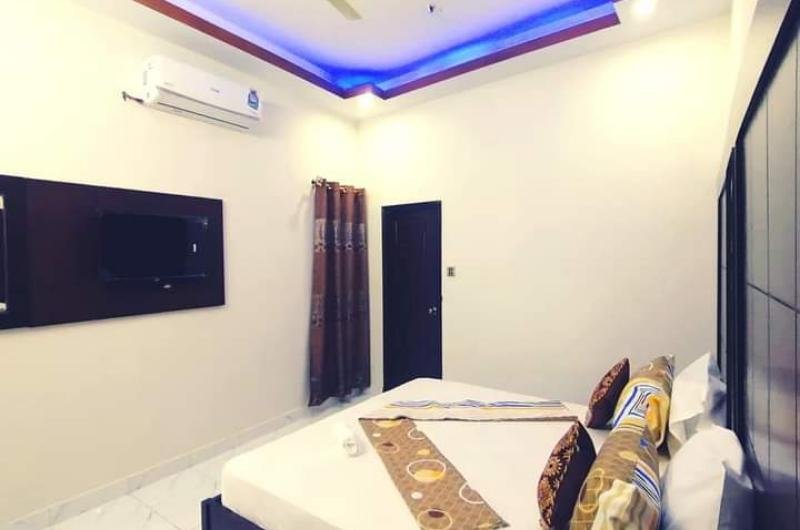 White Fort Guest House Karachi