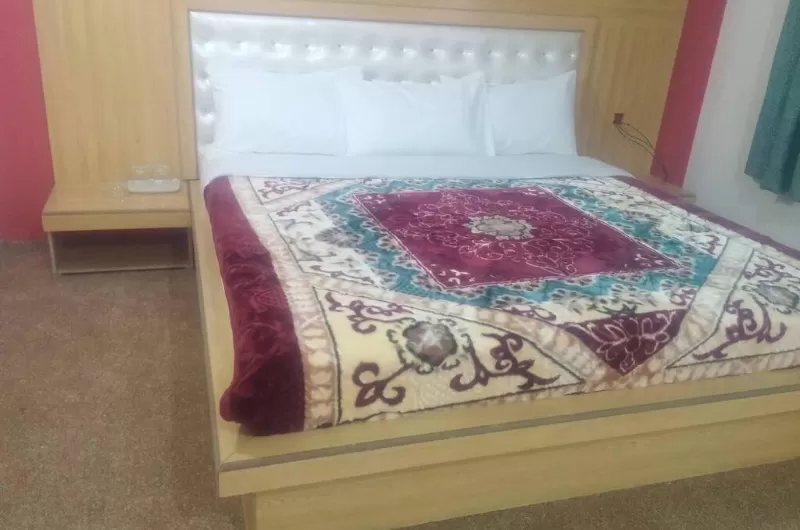 Eden Lake View Hotel Hunza