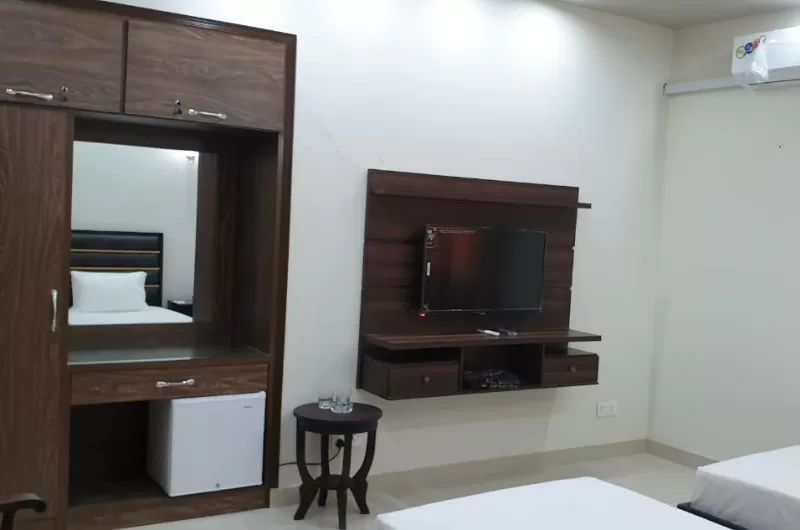 Asaish Inn Guest House Shahrah e Faisal