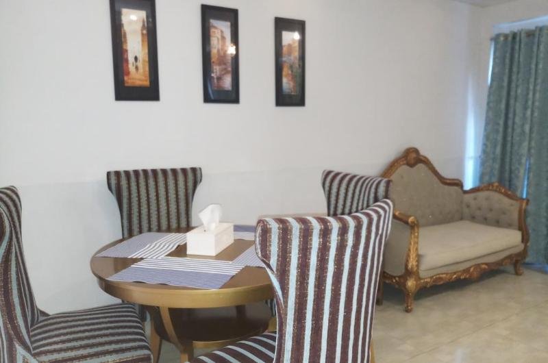 Mont Calm Hotel Murree