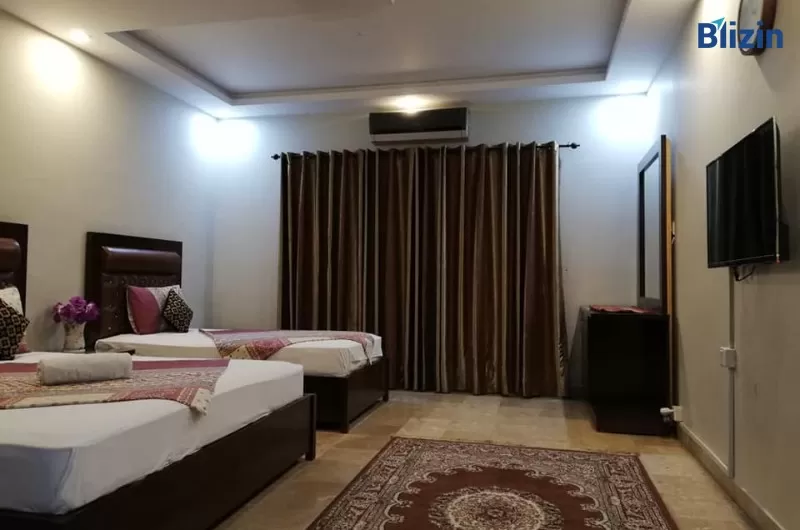 karachi-guest-house-clifton Deluxe Triple Room