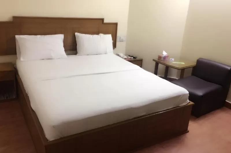 grace-hotel-faisalabad Standard Single Room