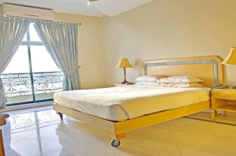 tulip-hotel-jhelum-Deluxe Double Room