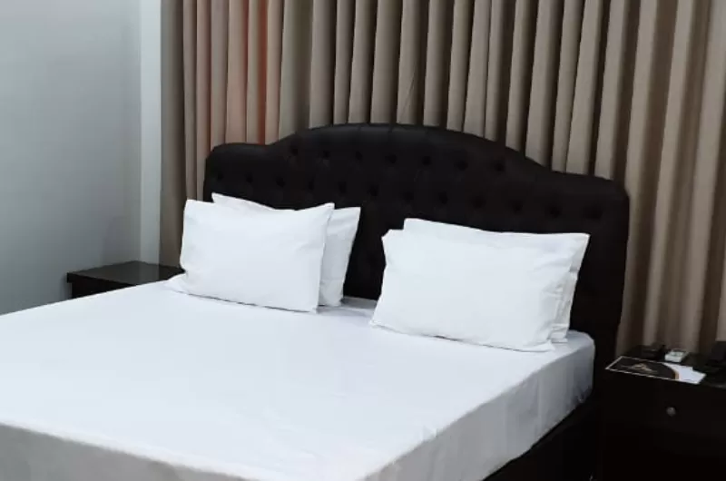 Asaish Inn Guest House Shahrah e Faisal