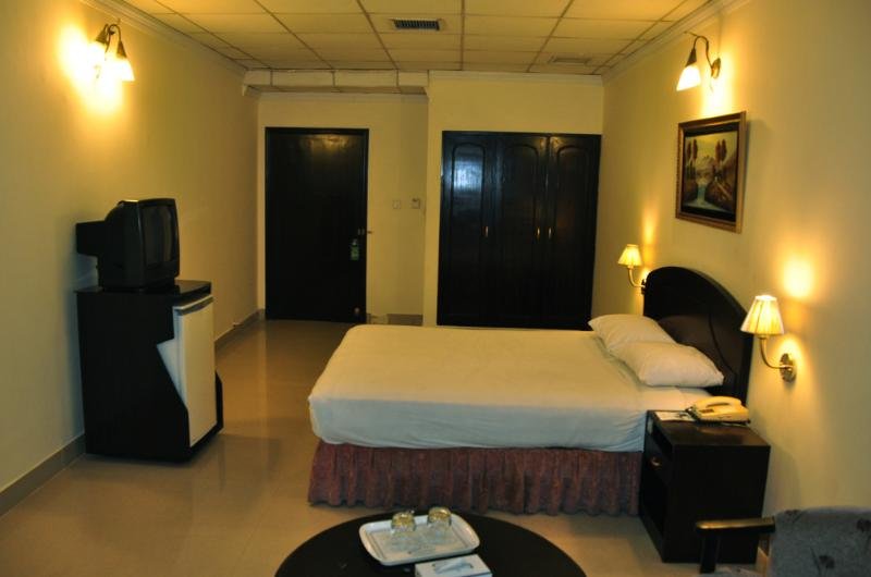 Hotel Ambassador Lahore