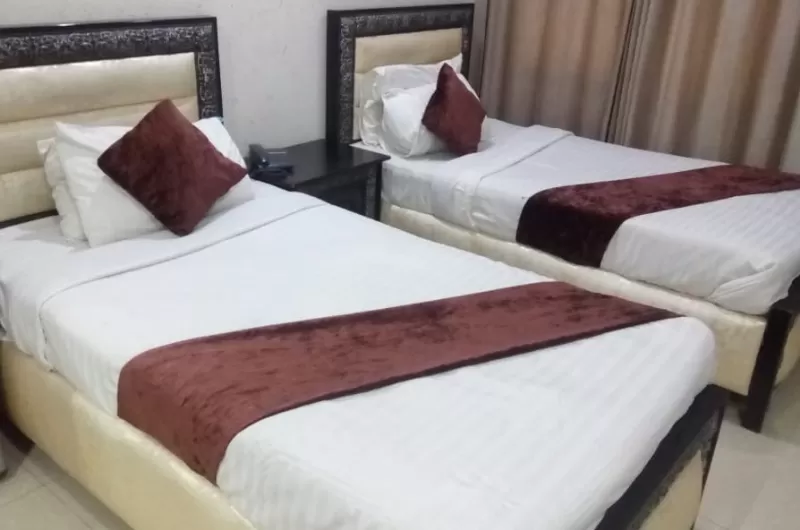 Hotel Tulip Inn M M Alam Road