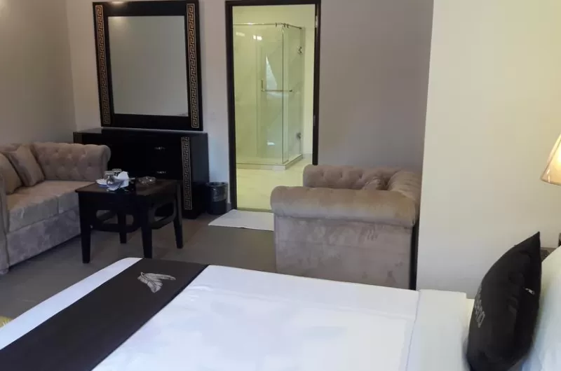 MaryLeena Hotel Gulberg