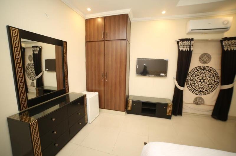Premier Inn Grand Gulberg
