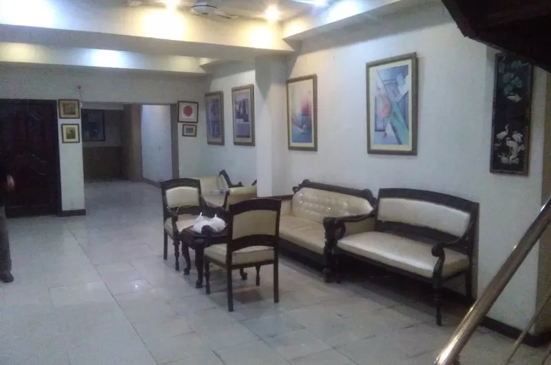 Quick Continental Hotel Lahore