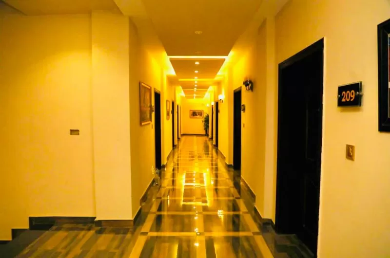 Royal Mansion Hotel Multan