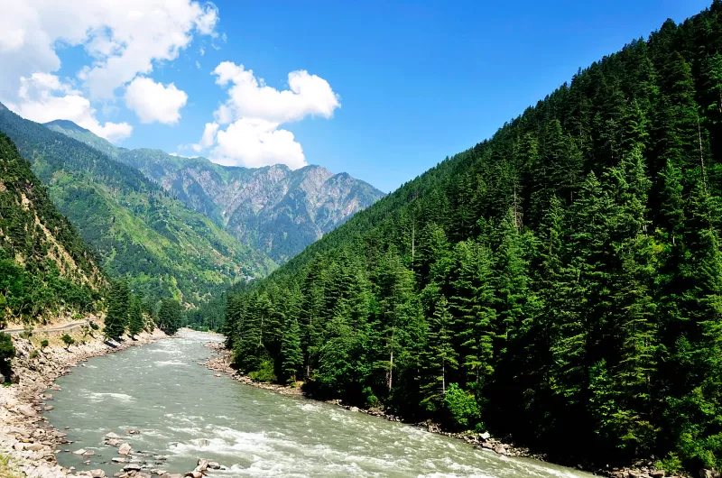 10 Days Trip of Neelum Valley, Kashmir (Taobat & Ratti Gali Special)