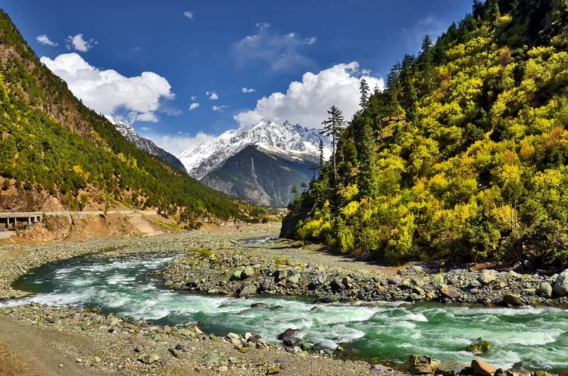 3 Days 2 Nights Deluxe Tour package to Kalam Swat