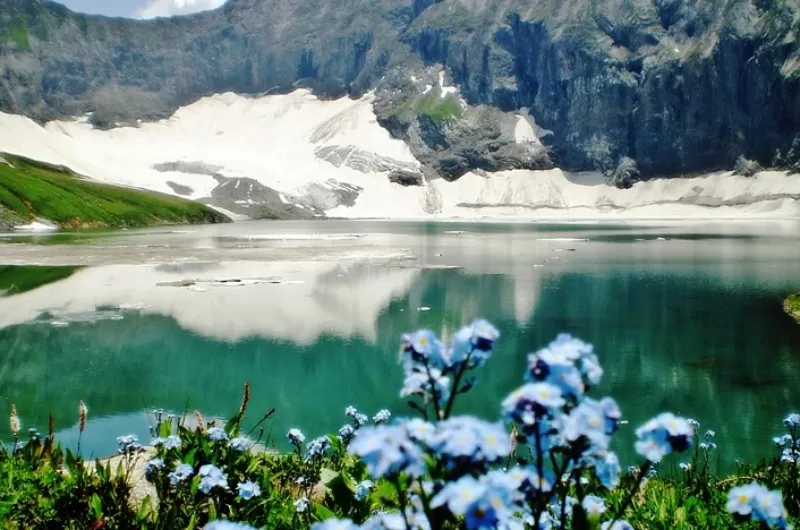 3-Days Karen-Sharda and Ratti Gali Lake