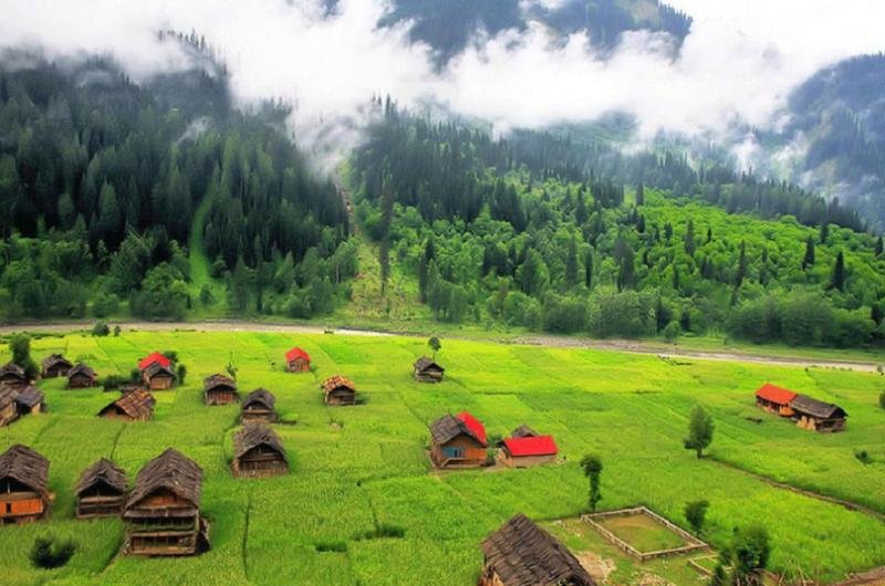 4 Days Tour To Neelum Valley & Galiyat – For couple