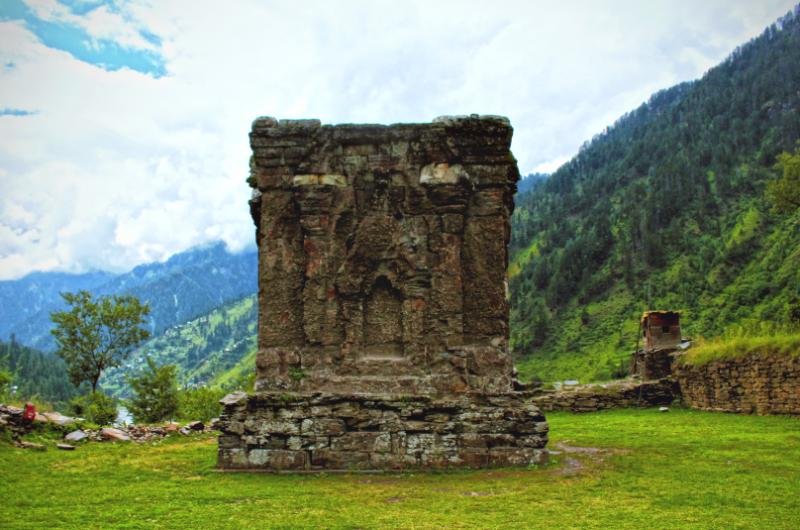 4 Days Tour To Neelum Valley & Galiyat – For couple