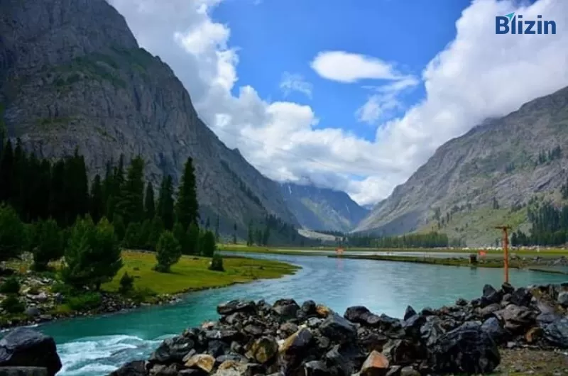 5 Days Tour to Hunza, Khunjerab, Naran & Babusar Top