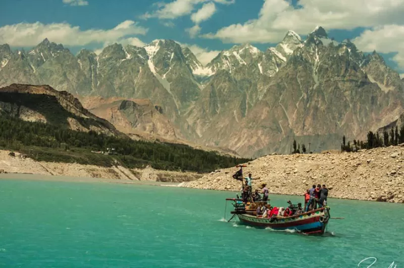 6 Days Honeymoon Tour to Hunza