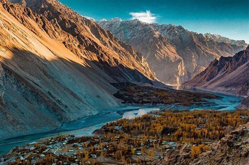 8 Days Hunza & Swat Valley Honeymoon Tour Package