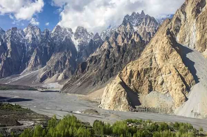 8 Days tour to Hunza And Naltar Valley
